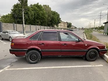 b 4: Volkswagen Passat: 1988 г., 1.8 л, Механика, Седан — 2