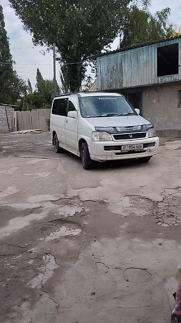 Honda Stepwgn: 2000 г., Минивэн