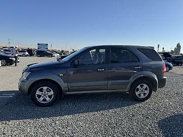 Унаа сатуу: Kia Sorento: 2005 г., 2.4 л, Кол менен иштөөчү, Бензин, Кроссовер — 2