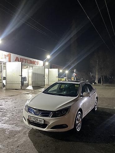 BYD: BYD E5: 2017 г., Вариатор, Электромобиль, Седан — 3