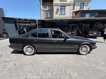gac aion i60: BMW 5 series: 1990 г. — 1