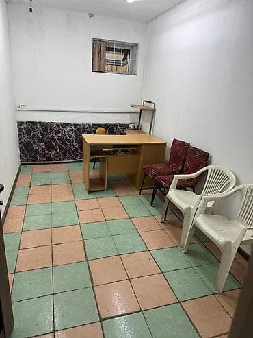 Чуй/Алматинка Сдается офис Площадь: 12м2 Этаж: Цокольный С мебелью