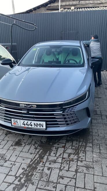 машина в кредит без первоначального взноса бишкек: BYD : 2025 г., 1.5 л, Автомат, Гибрид, Седан — 1