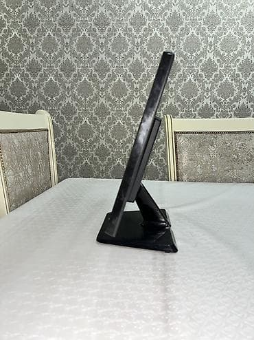комтер: Монитор, LG, Б/у, LED, 18" - 19" — 4