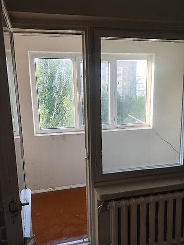 12 мкр сдаю: 1 комната, 35 м², 105 серия, 5 этаж, Косметический ремонт — 3