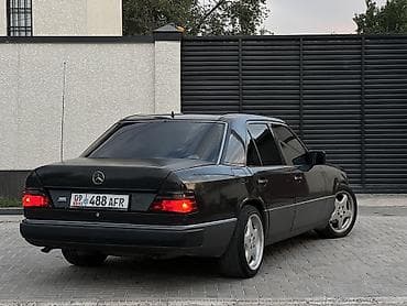 bud e9: Mercedes-Benz W124: 1990 г., 2.3 л, Механика, Бензин, Седан — 7