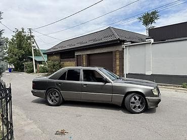 Mercedes-Benz W124: 1994 г., 3.2 л, Автомат, Бензин, Седан — 6