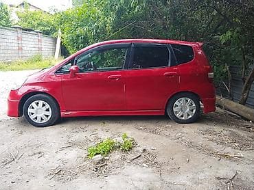 Продажа авто: Honda Fit: 2003 г., 1.3 л, Автомат, Бензин, Хэтчбэк — 2