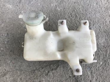 Продаю б/у расширительный бачок на Мазда Кронос или Хонда Аккорд 92 г