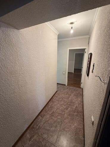 ош микрорайоны: 2 комнаты, 44 м², 104 серия, 1 этаж, Косметический ремонт — 3