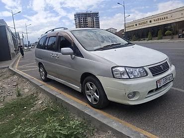 Nissan Liberty: 2000 г., 2 л, Автомат, Газ, Вэн/Минивэн — 3