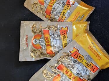 пиво бочка: Турбо дрожжи 130г дрожжи брагмен 135 г,винные дрожжи 100 г, дубовые — 10