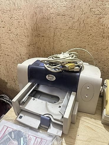 цифровой принтер: Лот ретро‑электроники и офисной техники, одним комплектом. В составе — 8