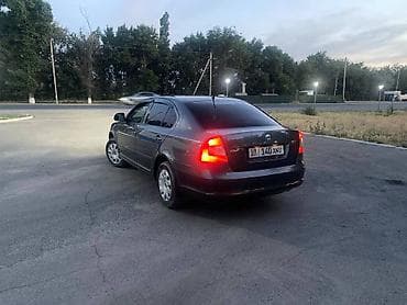 octavia: Skoda Octavia: 2013 г., 1.6 л, Автомат, Бензин, Лифтбек — 6