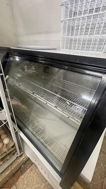 витрынный холодильник: Для молочных продуктов — 1