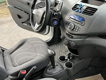 сидения спарк: Chevrolet Spark: 2012 г., 1 л, Автомат, Бензин, Хэтчбэк — 3