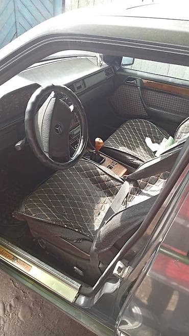 Mercedes-Benz W124: 1990 г., 2.3 л, Кол менен иштөөчү, Бензин, Седан — 4