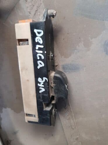 кровать с подъемным механизмом: Mitsubishi Delica, кнопка стеклоподьемника. Митсубиси Делика. Кнопка — 1