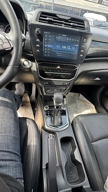 Ssangyong: Ssangyong Tivoli: 2024 г., 1.5 л, Автомат, Бензин, Кроссовер — 2