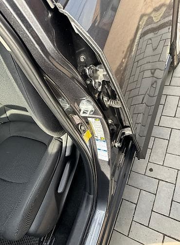 mr 2: Toyota RAV4: 2020 г., 2.5 л, Вариатор, Гибрид, Кроссовер — 8