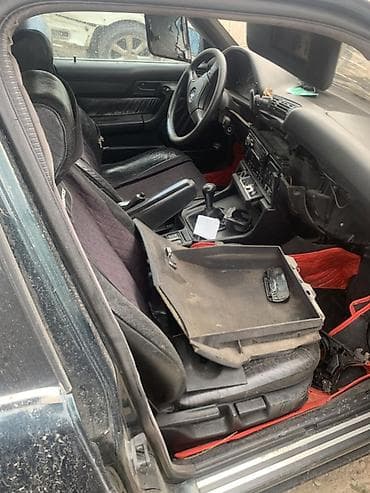 арзан матиз 1: BMW 5‑Series (E34), седан, черный цвет. Автомобиль после сильного — 5