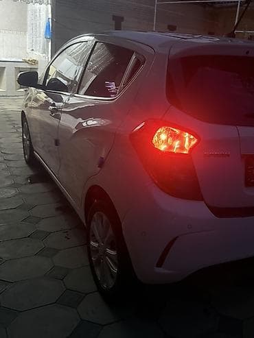 eafc 25: Chevrolet Spark: 2016 г., 1 л, Автомат, Бензин, Хэтчбэк — 5
