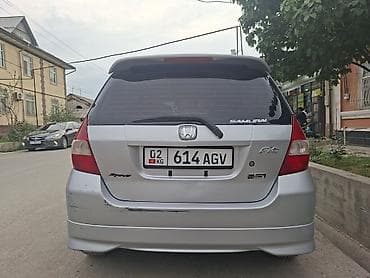 honda jazz 2011: Honda Fit: 2002 г., 1.3 л, Вариатор, Бензин, Хэтчбэк — 3