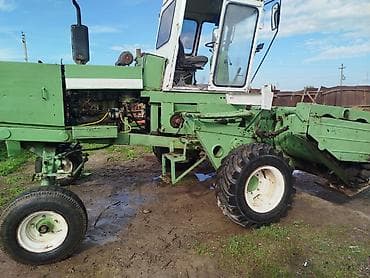 Самоходный кормоуборочный комбайн (подбор-измельчение зелёной