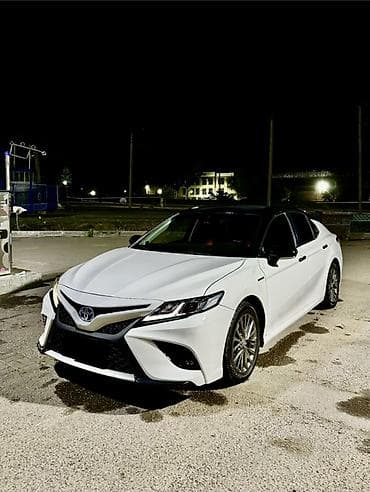 Toyota Camry: 2019 г., 2.5 л, Автомат, Гибрид, Седан