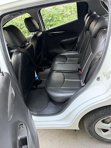 срочный: Chevrolet Spark: 2020 г., 1 л, Автомат, Бензин, Хэтчбэк — 9