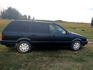 Volkswagen Passat Variant: 1993 г., 1.8 л, Механика, Бензин, Универсал