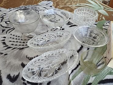 Набор столовой посуды и декора из стекла и фарфора (разнородные