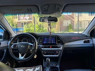Продажа авто: Hyundai Sonata: 2018 г., 2 л, Автомат, Газ, Седан — 5
