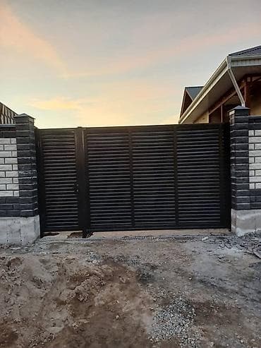 Откатные ворота: Металлические откатные ворота с калиткой - Тип: распашные ворота с — 1