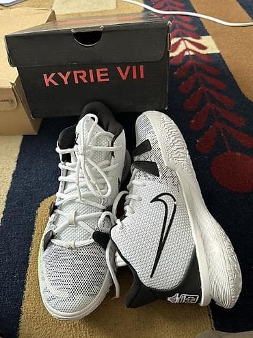 Мужские кроссовки, 43, Nike, Новый, цвет - Белый, Самовывоз, Бесплатная доставка