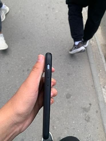lcd: IPhone Xr, Синий, Чехол, 11 % — 5