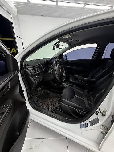 Продажа авто: Chevrolet Spark: 2019 г., 1 л, Автомат, Бензин, Хэтчбэк — 5