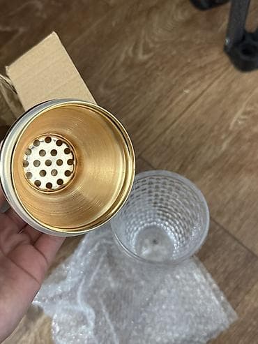 пластиковый бутылка: Коктейльный шейкер Beluga Vodka - Элегантный шейкер с рельефным — 2