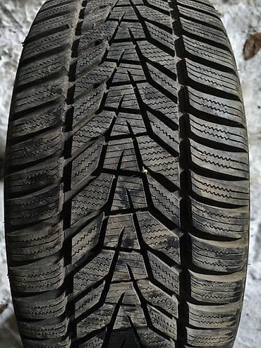 Шины 255 / 45 / R 20, Зима, Б/у, 1 шт, Легковые, Корея, Kumho