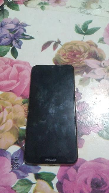 gt5 pro: Huawei Y6, Б/у, 32 ГБ, цвет - Коричневый, 2 SIM — 2