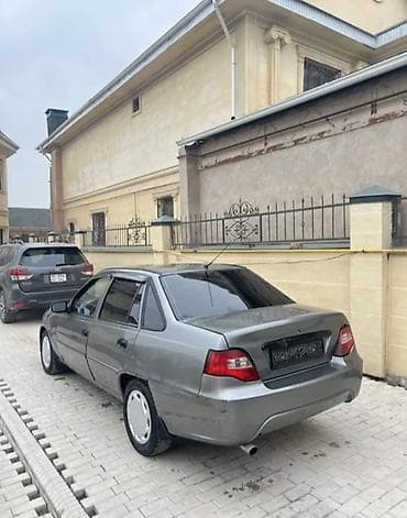 Daewoo Nexia: 2012 г., 1.6 л, Механика, Бензин, Седан