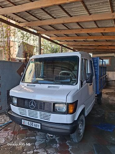 golf 3 universal: Грузовик, Mercedes-Benz, Дубль, 3 т, Б/у — 10