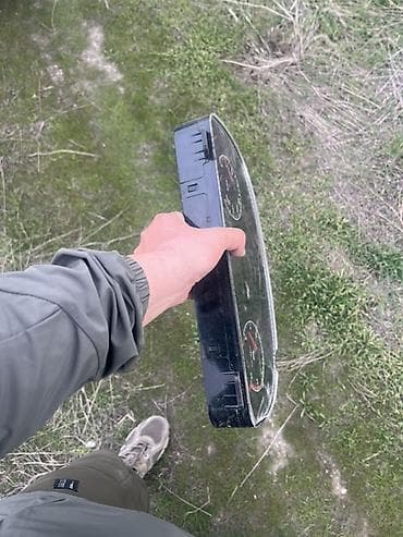 авариный степ: Щиток приборов — 2