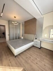 royal: 2 комнаты, 78 м², Элитка, 15 этаж, Дизайнерский ремонт — 10