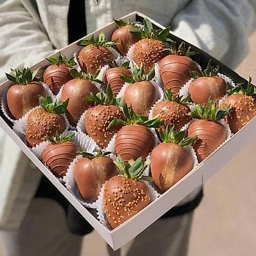 Клубника в бельгийском шоколаде — подарочные наборы - Крупная свежая — 1