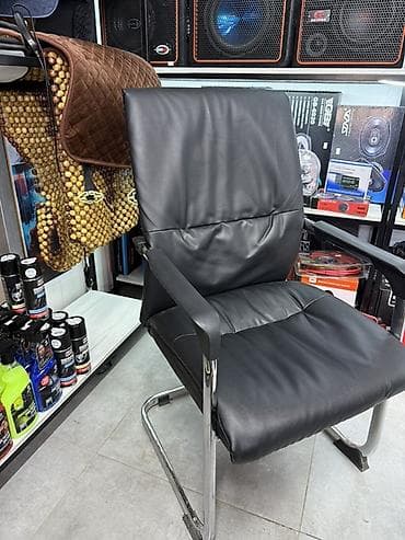 Офис креслолору: Офис креслолор, Колдонулган, Дөңгөлөксүз, түсү - Кара, Экокожа — 2