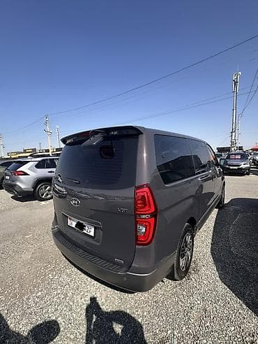 Hyundai Starex: 2019 г., 2.5 л, Автомат, Дизель, Минивэн — 5