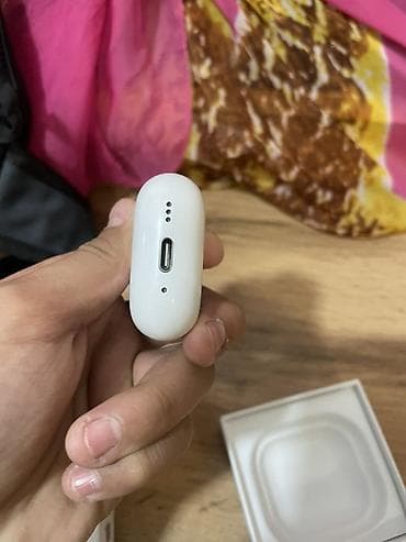 левый наушник airpods 4: Беспроводные вкладыши наушники, Apple, AirPods 4, Б/у — 2