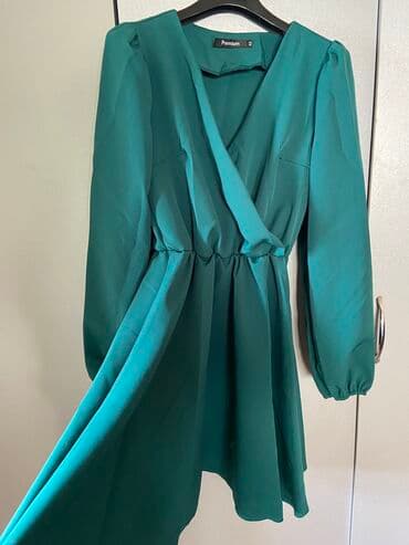 праздничные платья больших размеров: Платье изумрудного цвета отлично подойдет на вечер и на повседневку — 1