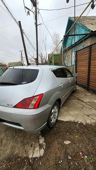 Toyota: Toyota Ist: 2002 г., 1.8 л, Автомат, Бензин, Хэтчбэк — 4